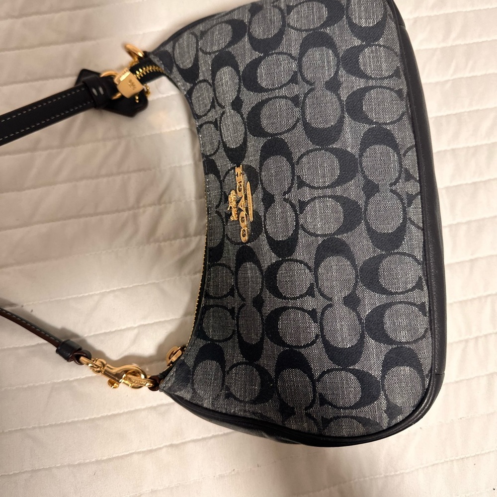Like new Coach purse!